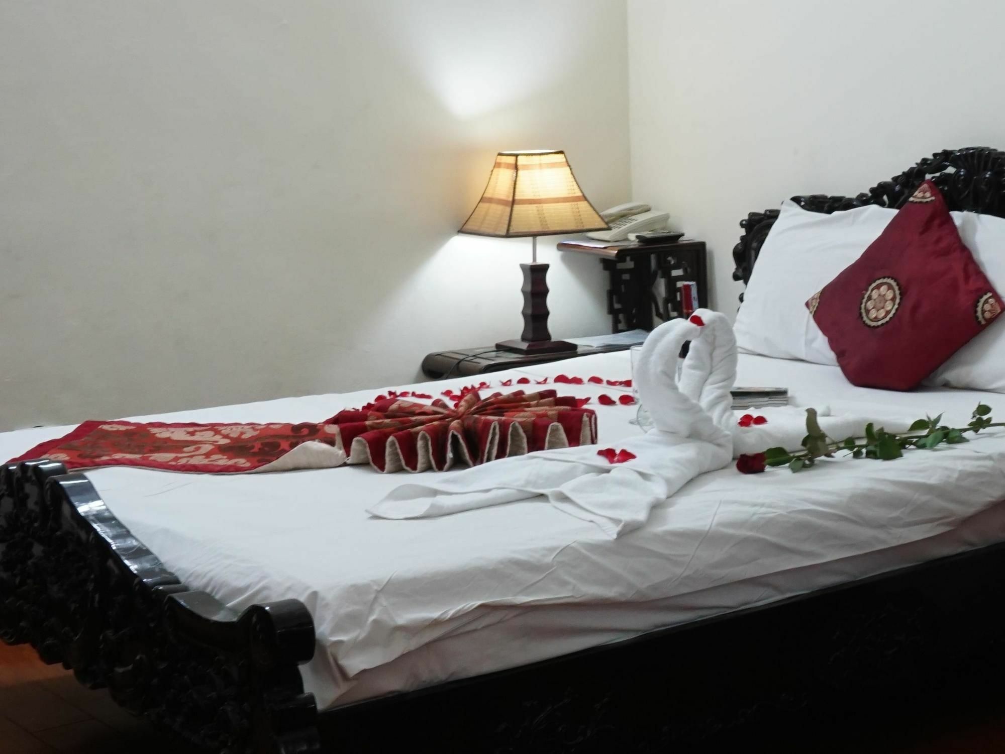 Hanoi Golden Moon Guest House & Travel Exteriér fotografie